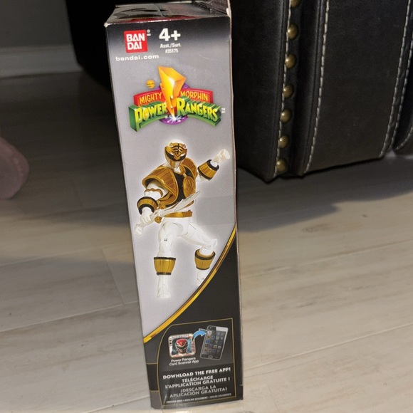 NEW Saban’s Power Rangers 20 - Picture 4 of 8